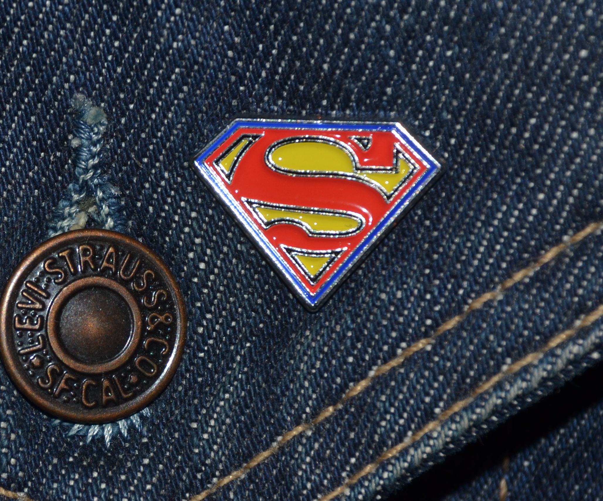 Superman Logo Pin