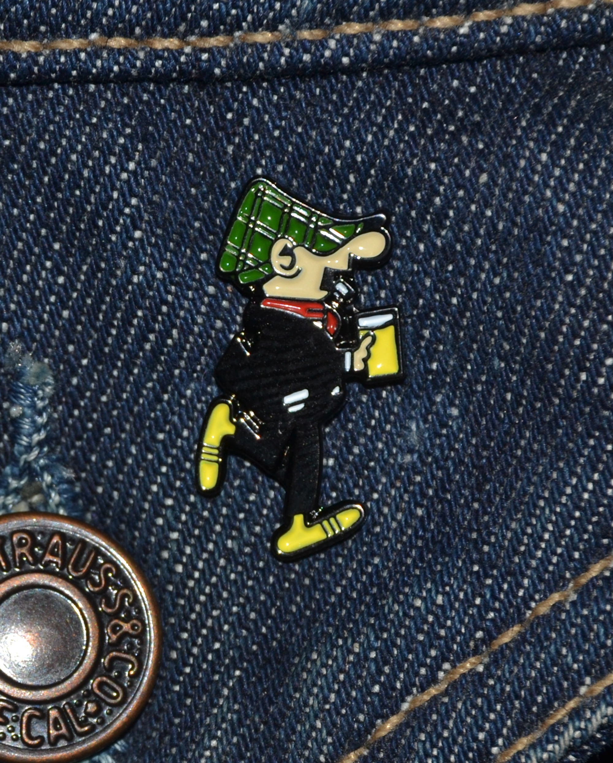 Andy Capp Pin